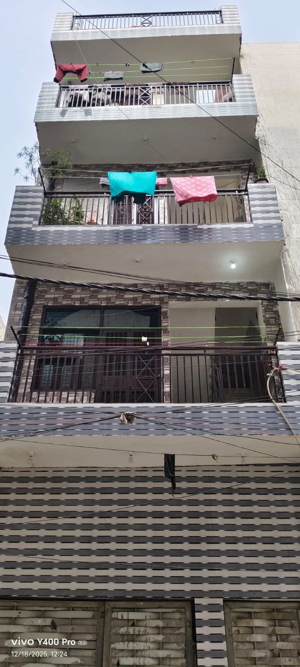 50 Gaj, Building for Sale
